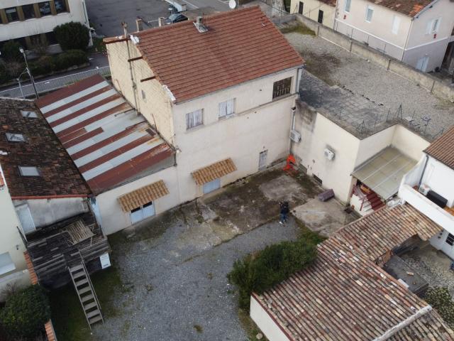 Ténement immobilier de 540m2 à repenser