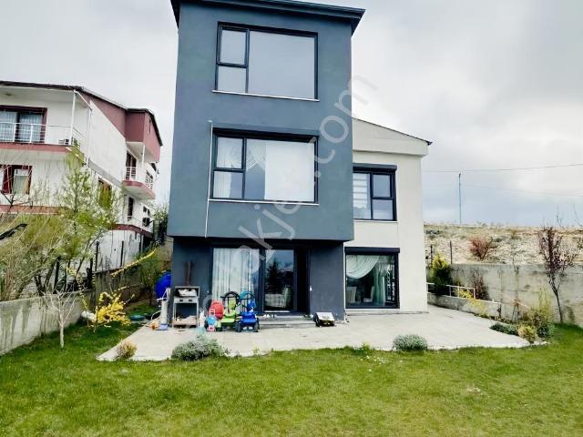 Tecde'de Satılık Triplex Lüx Villa