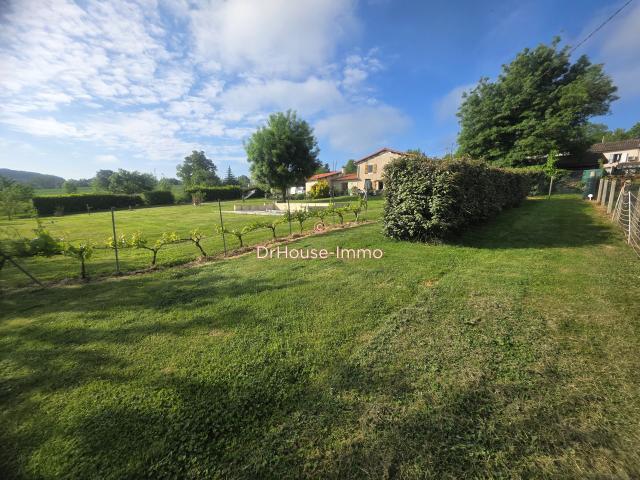 Técou terrain constructible hors lotissement de 811m² proche Gaillac