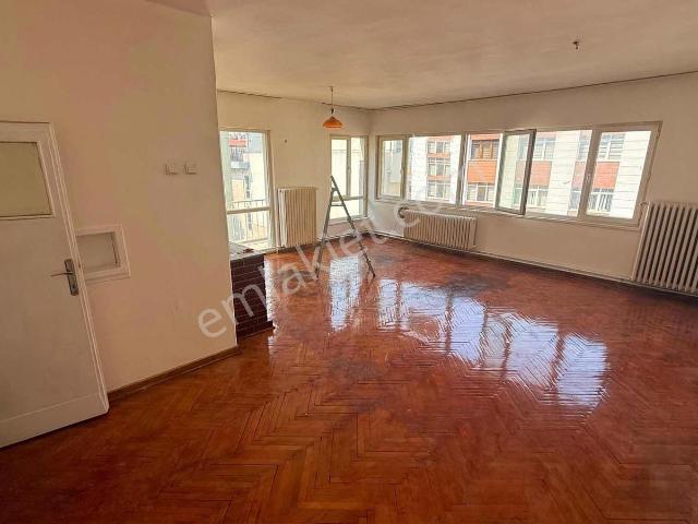 Ted Üni Yanı / Asansörlü / Otoparklı / 110 M2 /2+1 Kiralık Daire