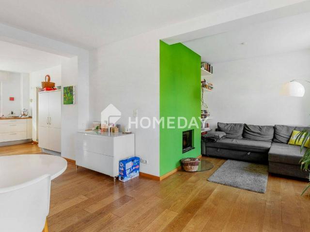 Teilmodernisiertes Reihenmittelhaus mit Garten, Kamin, Balkon und Garage in ruhiger Lage
