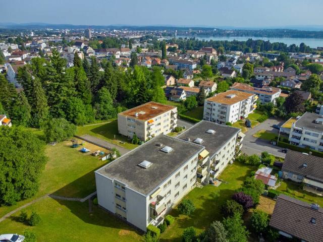 Teilsanierte 4.5 Zimmer Wohnung an ruhiger Lage