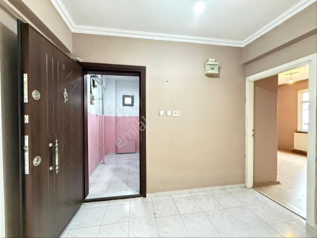 Tek Daire Üzeri Yapılmış Aile Binasında 95m2 2+1 Güney Cephe Daire