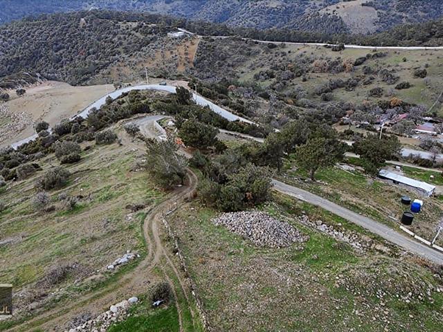 Tek tapu Deniz Manzaralı Kadastral yola cepheli Arsa