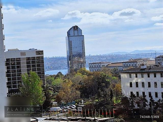 TEK YETKİLİ PLATINUMDAN HARBİYE CUMHURİYET CADDESİ ÜZERİNDE