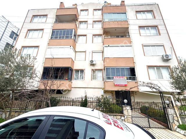 Tek Yetkili Aygül'den Akçay'da Nezih Site İçi Köşe Ön Cephe Ayrı Mutfak Çift Wc'li 3+1satılık Daire