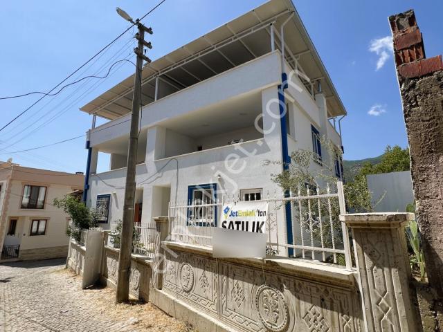 ▓tek Yetkili▓ Jet'ten Güre'de Kapalı Otoparklı Bahçeli 3+1 Villa