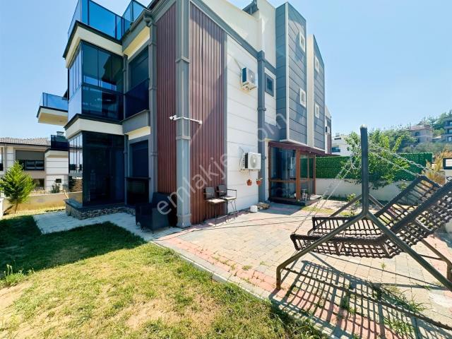 Tek Yetkili Kostak Gayrimenkulden Gürede 3+1 Triplex Villa