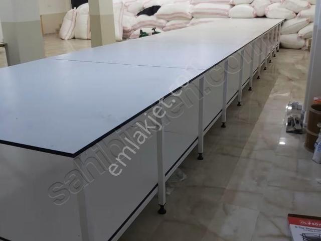 Tekbaşlar'dan Düz Ayak Giriş Kiralık Dükkan 250m2