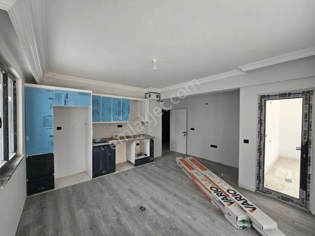 Tekeköy'ün Merkezinde, Sıfır Binada, Giriş Kat 80 M² 2+0 Daire