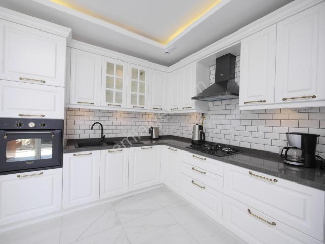 Tekirdağ Atatürk Mah 3+1 Lüx Havuzlu Site İçinde Satılık Daire