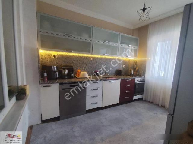 Tekirdağ Gülsultan Emlaktan 3+1 Den 2+1 Çevrilmiş 2+1 Geniş Deniz Manzaralı Ferah Daire