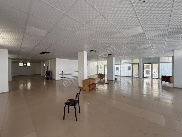 Tekirdağ Kapaklı'da 45 Bin Tl Kira Getirili 550m2 Acil Satılık Dükkan