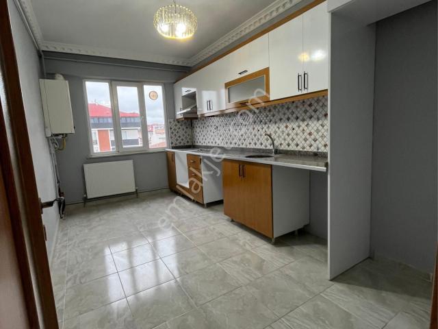 Tekirdağ Kapaklı Okullar Bölgesinde Merkezi Konum Ara Kat