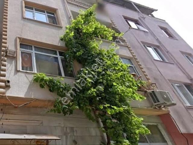 Tekirdağ Süleymanpaşa Merkezi Konumda Geniş Teraslı 2+1 Daire