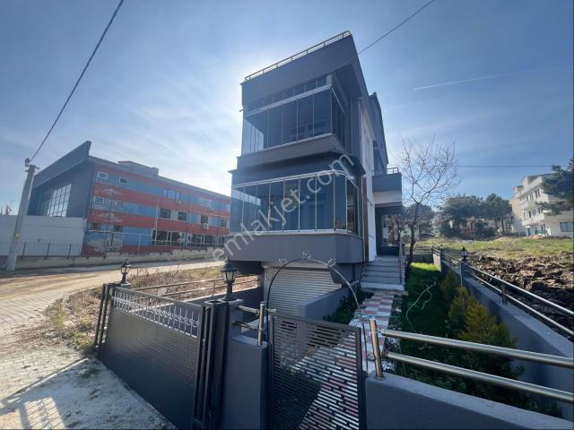 Tekirdağ Süleymanpaşa Namık Kemal Mah Satılık Villa Tribleks