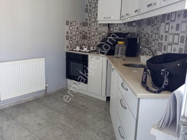 Tekirdağ Süleymanpaşa Çınarlı Mh'de Kiralık Arakat 2+1 Daire