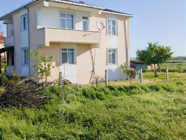 Tekirdağ Saray Çayla Köyünde Satılık 2 Katlı Müstakil Ev
