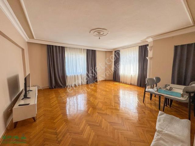 Tekirdağ Yavuz Mahallesi 3+1 Ara Kat Eşyalı Kiralık Daire