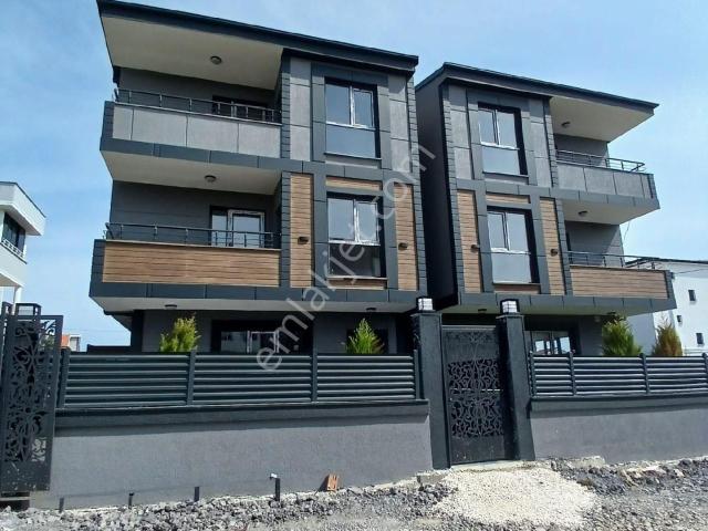 Tekirdağ Yeni Çiflik Satlık Tripleks Satlık Villa