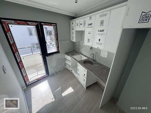 TEKKE CAMİSİ YANINDA SATILIK 2+1 DAİRE