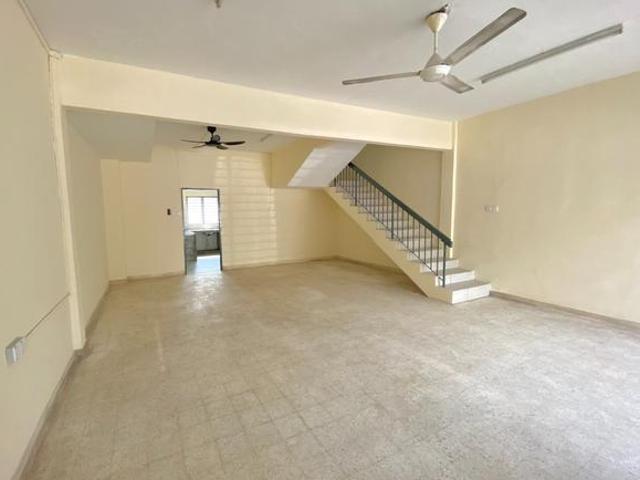 Teluk Gadong Teluk Pulai Klang 2 Sty 20x80 4 Rooms Near KTM