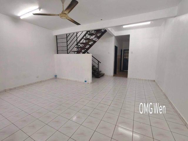Teluk Gedung Indah 2 Storey 18x60 Basic Unit Facing Field 100 Loan