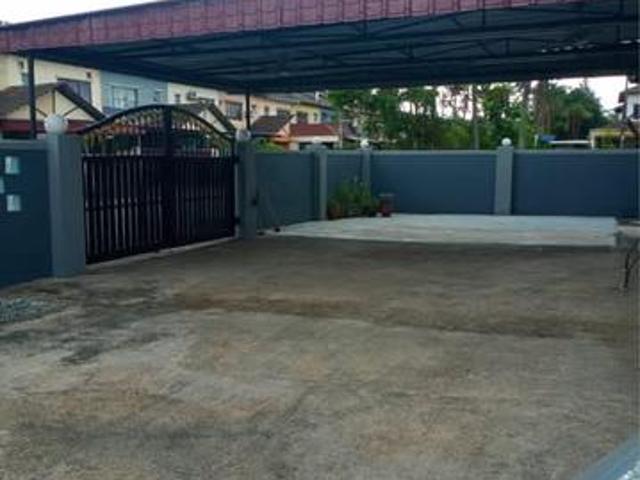 Teluk Gedung Indah Port klang Double sty Corner move in condition