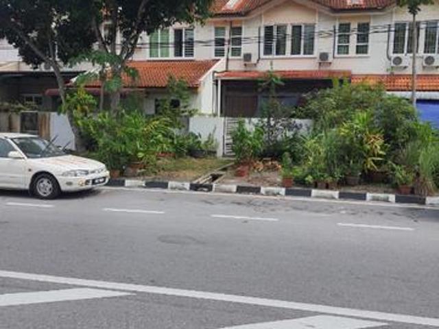Teluk KumbarSg Batu