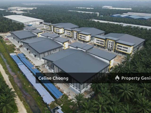Teluk panglima garang, semi D factory
