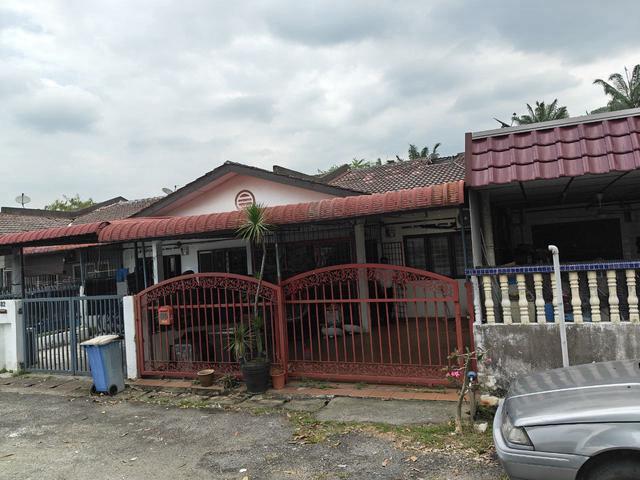 Teluk Panglima Garang Teres Setingkat Jaya Utama Freehold Facing Open