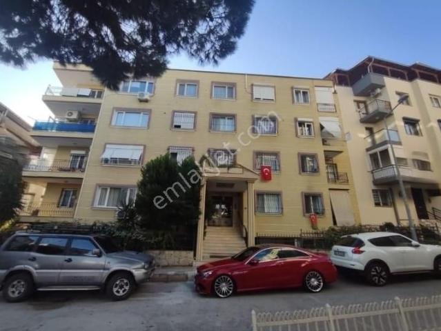 Teleferik Mh. Pazar Yeri Yakınında 120 M2 3+1 Arakat Daire