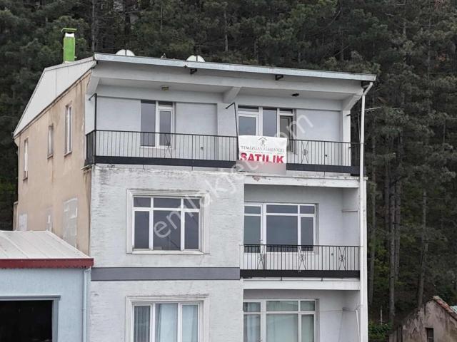 Teleferik,piremir'de Satılık Bina