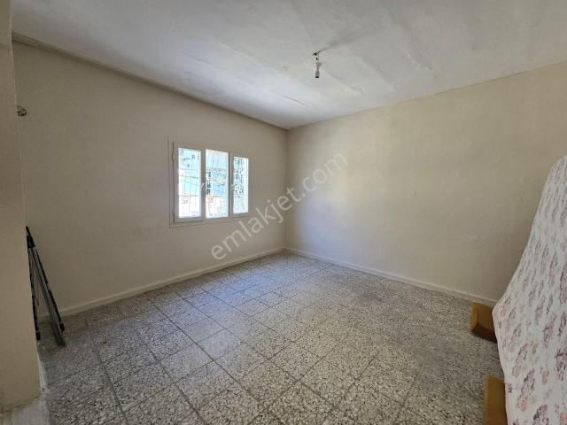 Tellidere 2+1 Kapalı Mutfak 120m²