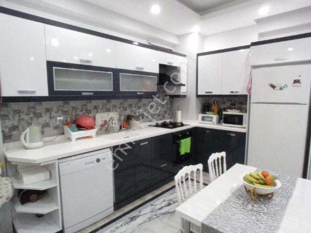 Tepe Şehir Hıllcıty'de Kiralık 3+1 Köşe Başı Cadde Cepheli