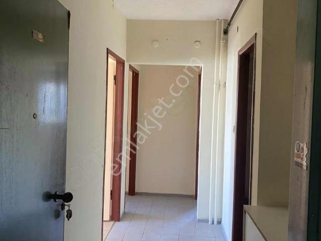 Tepe Emlak Konutlarında 3+1 Kiralık Daire