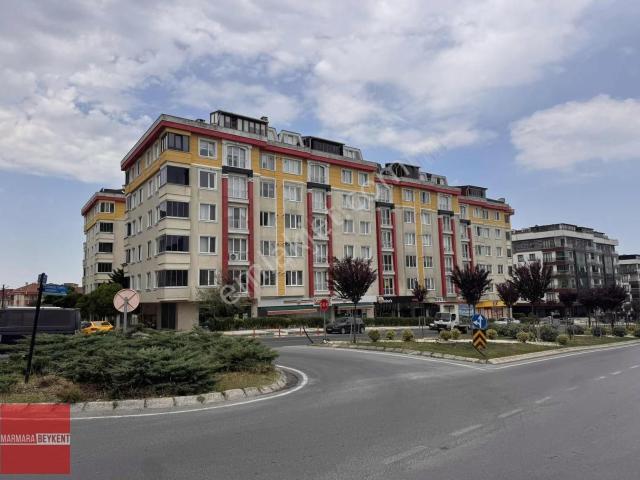 Tepede Cadde Üstü 3 + 1 Lüks Daıre 160 Metre² Sıte Içı