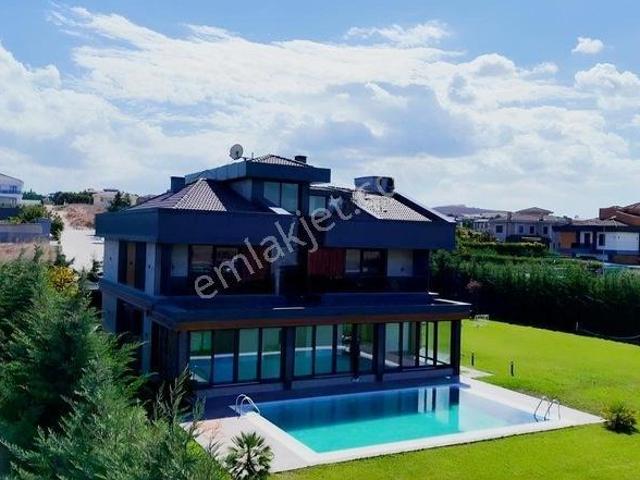 Tepekentte Prestijli Yaşam | 9 Oda | Özel Havuz | Geniş Bahçe