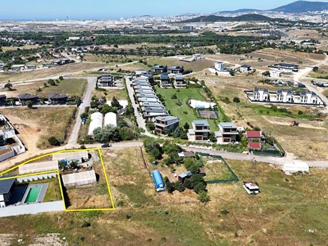TEPEÖREN'DE 1.357 m VİLLA İMARLI ARSA