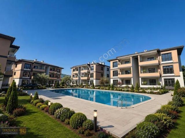 Terzioğlu'ndan Denize 200 Metre Havuzlu Sitede 2+1 Deluxe Daire