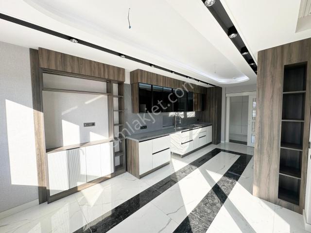 Teras Ovacık'ta Akıllı Ev Sistemli Ultra Lüks 4+1 Kiralık Daire