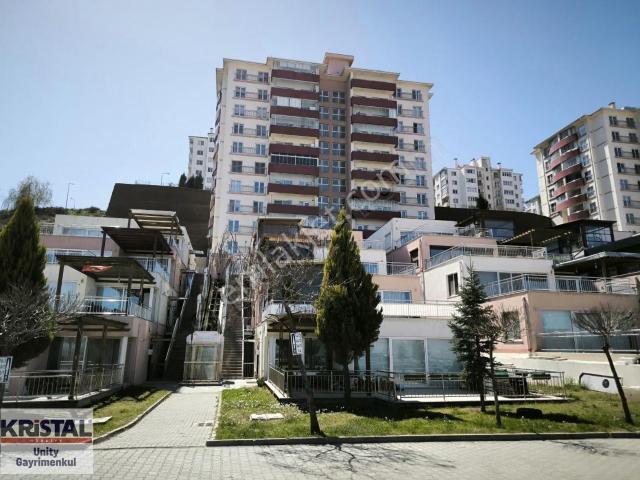Terasevlerde Satılık Lüx 4+1 Daire