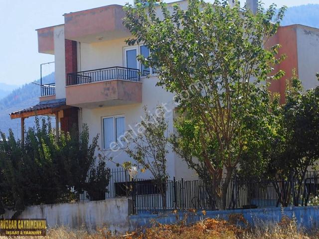 Teraspark Altında Müstakil Parsel İçersinde Satılık Villa