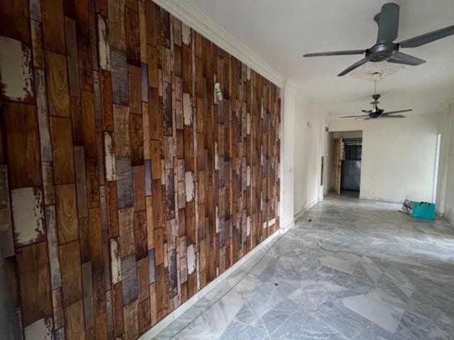 Teratai mewah apartment 721sf 3r1b reno basic setapak