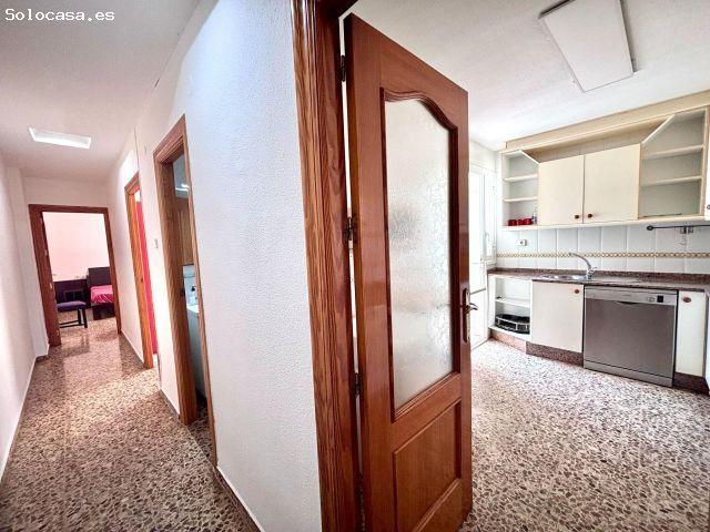 TERCER PISO EN ALQUILER EN BARRIO PERAL