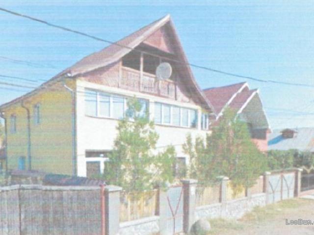 Teren 439 mp si casa P+E, Str. Salcamilor, Onesti, Bacau