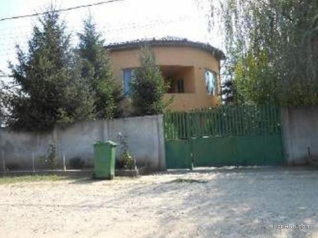 Teren 1000 mp si casa P+1E+M, Str Cincinat Pavelescu