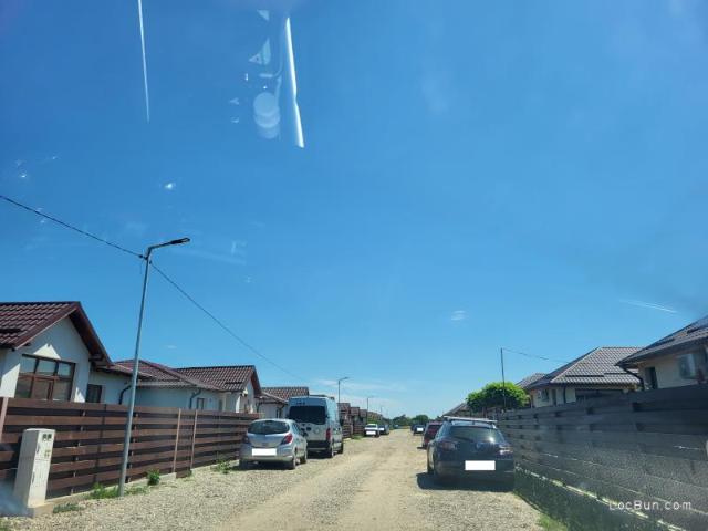 Teren Balotesti 1 Ha str Fantanii cu str Bisericii intravilan