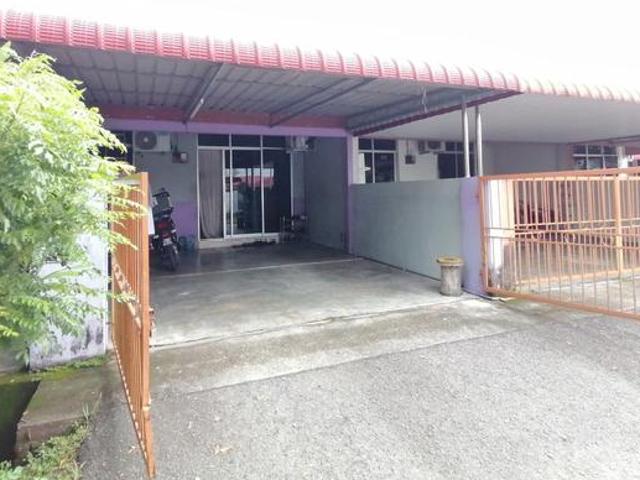 Teres 1 tingkat Awning with sliding door Taman Lagenda Padang Serai