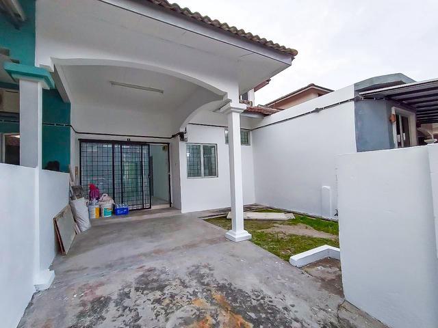 Teres 1 Tingkat Lorong Mahkota Impian Fasa 1 Puncak Alam